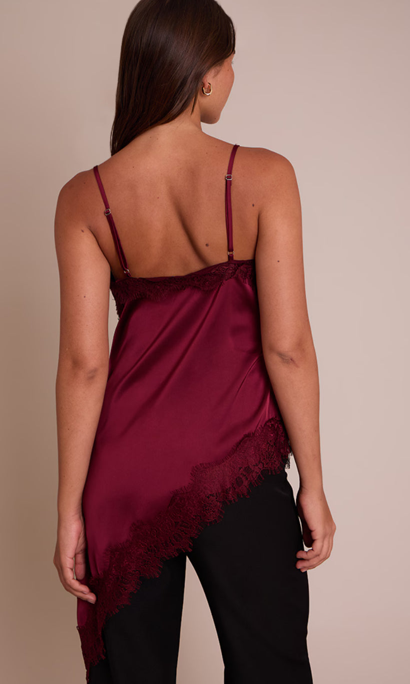 Blusa Vino con encajes