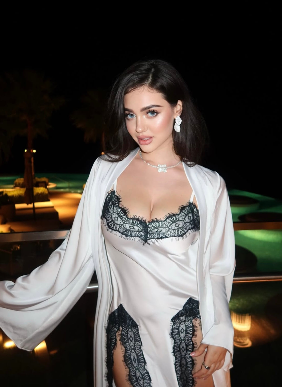 Honey Moon and Robe